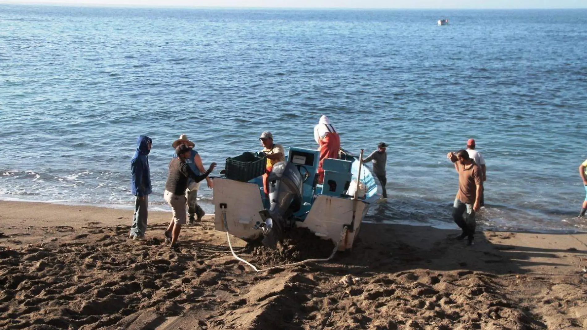 Pescadores pesca lancha